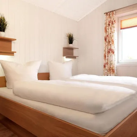 Daenische Ferienhaeuser Am Salzhaff Haus Wassermann *